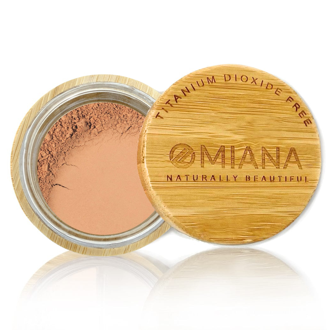 Omiana Considerate Loose Powder Mineral Foundation - Without Mica, Titanium Dioxide, & More! - swatch on white background
